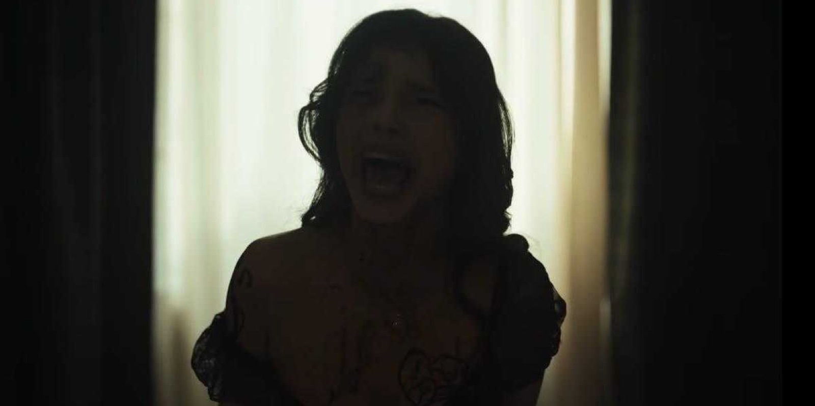 Tres formas de resolver una escena nocturna: lo que el cine de terror enseña al video de marca